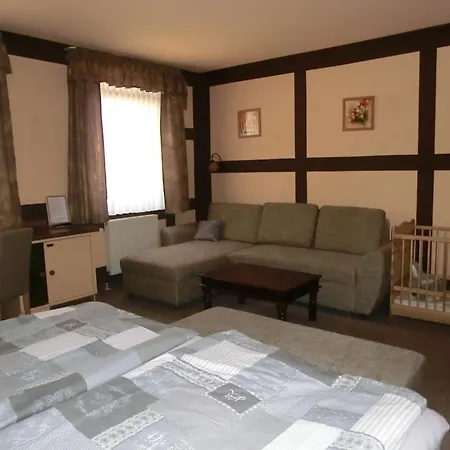 Penzion Glindenberger Hof 3*
